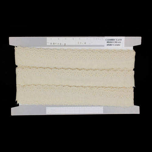 65283 Cambric Lace 30mm Dark Cream