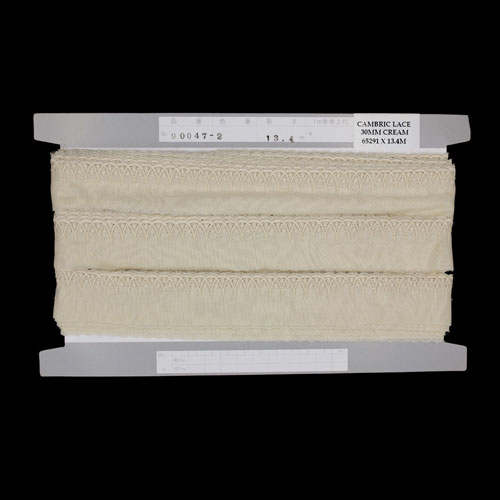 65291 Cambric Lace 30mm Dark Cream