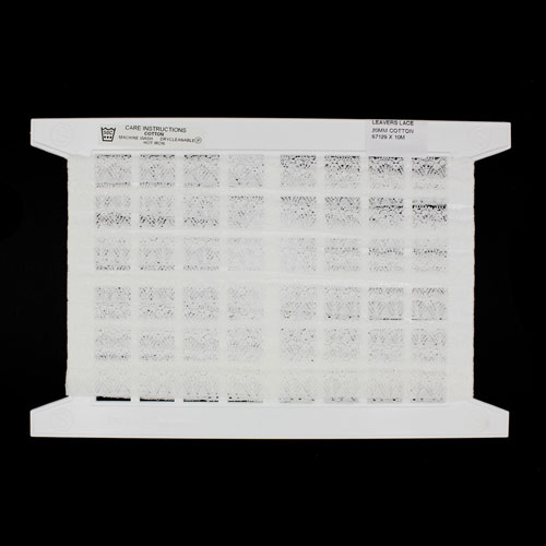 67129 Lace Cotton Leavers 18mm White