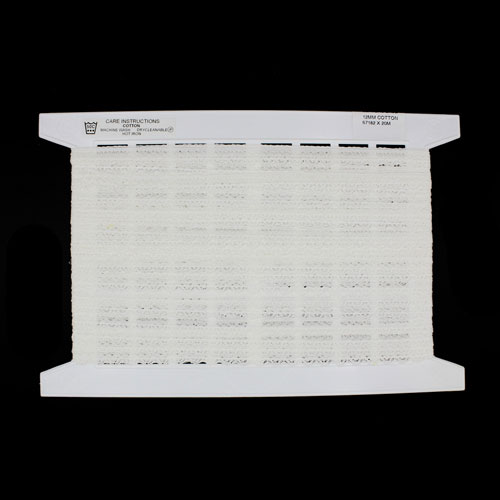 67182 Lace Cotton Leavers 12mm Off White