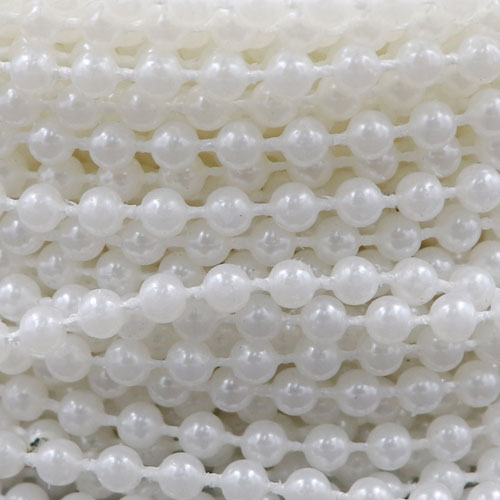 70084 Pearl Trim 4mm White